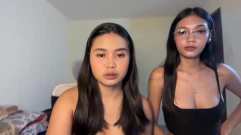 yourfantasyyy_ online show from May 21, 9:00 pm