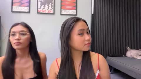 yourfantasyyy_ online show from June 11, 10:35 am