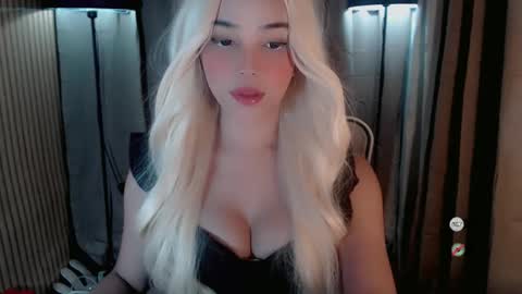 maureen love you online show from October 3, 7:22 pm