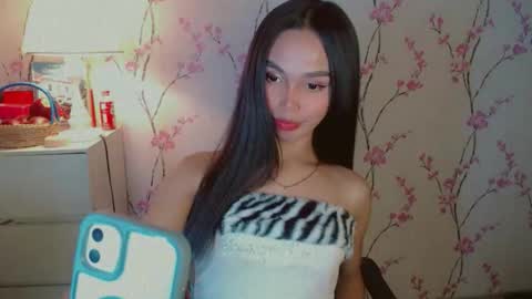 RICCIE MAE online show from September 19, 4:14 am