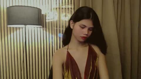 Vivian online show from November 5, 9:59 pm