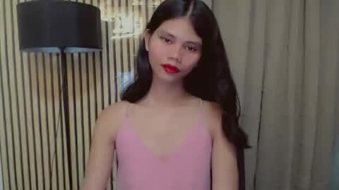 Vivian online show from November 15, 10:23 am