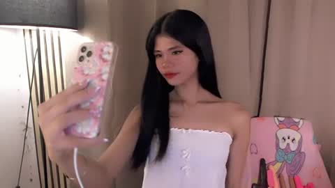 Vivian online show from June 11, 8:51 pm
