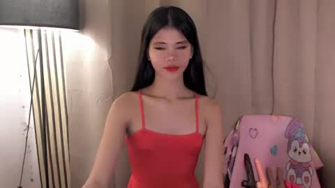 Vivian online show from June 12, 8:41 pm