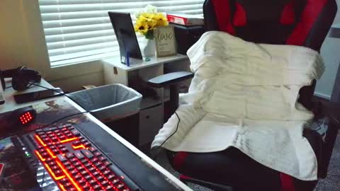 Snapshot of yourfavoritegooner98 chatting on March 7, 11:49 pm yourfavoritegooner98 online show from March 7, 11:49 pm