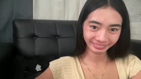 Snapshot of yourgirlsweet_kishia chatting on May 15, 11:23 pm yourgirlsweet_kishia online show from May 15, 11:23 pm