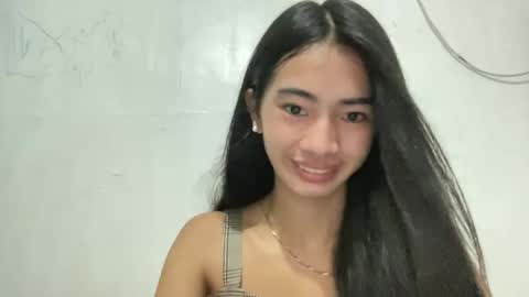 Snapshot of yourgirlsweet_kishia chatting on June 4, 1:11 am yourgirlsweet_kishia online show from June 4, 1:11 am