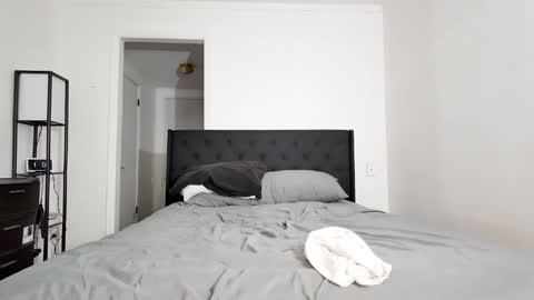 Snapshot of yourguuy21 chatting on January 10, 7:10 am yourguuy21 online show from January 10, 7:10 am