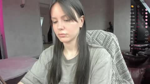 Aida online show from October 2, 10:33 am