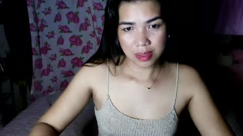 yourhot_baby online show from July 28, 5:45 pm