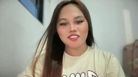Snapshot of yourhotgirl_lyn chatting on June 18, 9:47 am yourhotgirl_lyn online show from June 18, 9:47 am