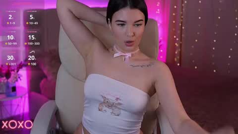 L O L A online show from February 21, 5:13 am