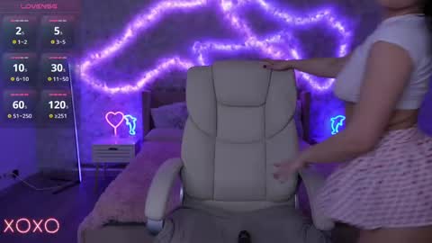 L O L A online show from March 1, 10:02 am