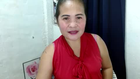 Snapshot of yourlove_regine chatting on November 19, 10:21 pm Regine online show from November 19, 10:21 pm