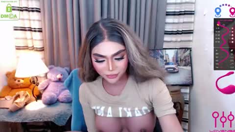 Snapshot of yourloveable chatting on November 19, 11:16 pm CHARLOTTE online show from November 19, 11:16 pm