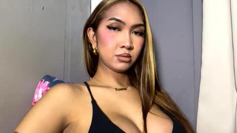 yourlovebella88 online show from February 23, 5:21 pm