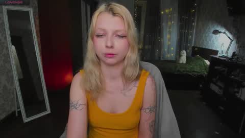 Snapshot of yourlovelyeve chatting on March 8, 8:12 pm Eve online show from March 8, 8:12 pm