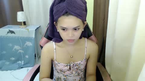 your lovely Dina online show from December 17, 2:01 am