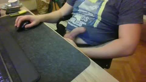 Snapshot of yourmaster9889 chatting on December 11, 7:57 pm yourmaster9889 online show from December 11, 7:57 pm