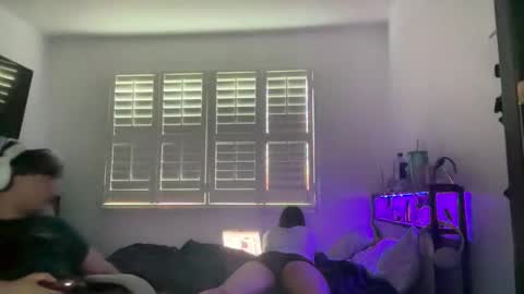 yourmila1 online show from February 27, 1:16 am