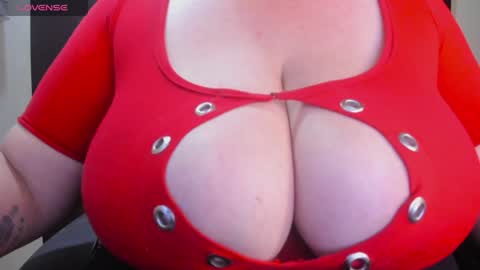 Milla 3 online show from December 31, 1:04 am