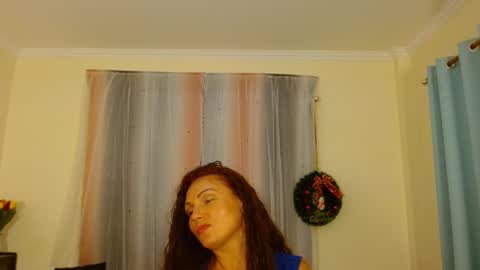 yourmysterycharm online show from January 5, 6:45 pm