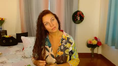 yourmysterycharm online show from January 7, 8:45 am