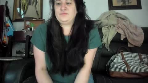 Snapshot of yournewfavoritecamgirl chatting on December 17, 2:12 pm Lexi online show from December 17, 2:12 pm