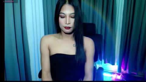 yourprettybella_ts online show from February 4, 7:53 pm