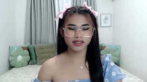 yourprettyblythe_ts online show from January 15, 7:46 am