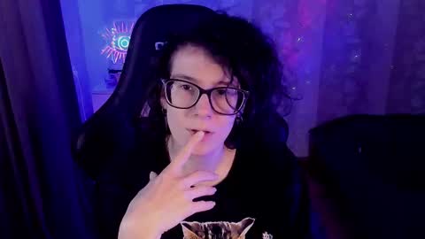 Yours Cosmic online show from December 17, 10:54 am