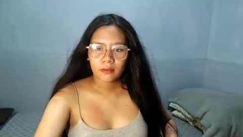 Snapshot of yoursexy_reb chatting on February 23, 3:15 am yoursexy_reb online show from February 23, 3:15 am