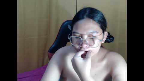 Snapshot of yoursexy_reb chatting on March 26, 2:06 am yoursexy_reb online show from March 26, 2:06 am