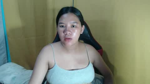 Snapshot of yoursexy_reb chatting on March 27, 8:26 am yoursexy_reb online show from March 27, 8:26 am