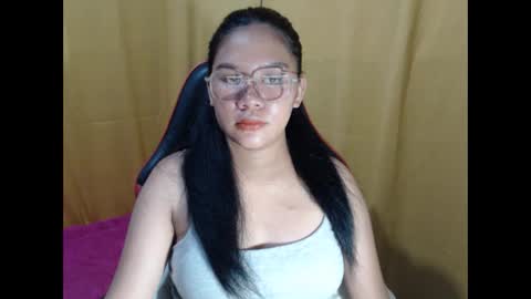 Snapshot of yoursexy_reb chatting on March 28, 4:56 am yoursexy_reb online show from March 28, 4:56 am