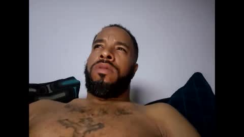 Snapshot of yoursexydaddy79 chatting on November 9, 9:57 pm mother fucker online show from November 9, 9:57 pm