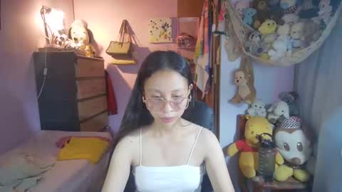 Snapshot of yourshy_cess chatting on April 5, 12:02 pm Cess online show from April 5, 12:02 pm