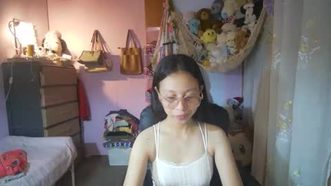 Snapshot of yourshy_cess chatting on April 10, 12:27 am Cess online show from April 10, 12:27 am