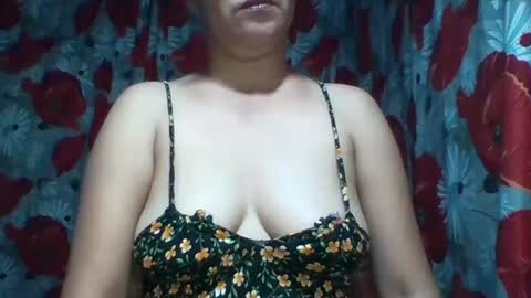 im MAY online show from May 9, 11:48 am