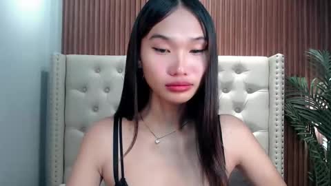 Snapshot of yoursluttyashxx chatting on December 3, 5:33 pm yoursluttyashxx online show from December 3, 5:33 pm