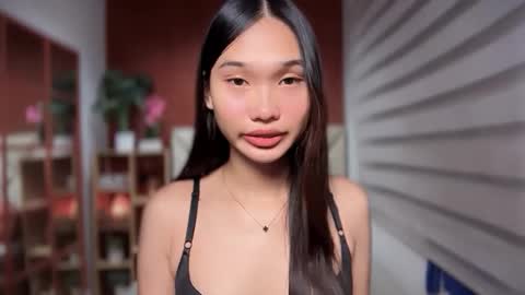 yoursluttyashxx online show from May 13, 4:37 pm