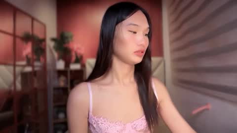 yoursluttyashxx online show from June 7, 6:11 pm