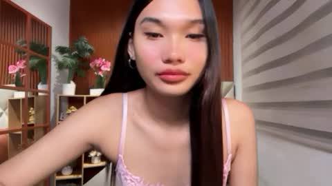 yoursluttyashxx online show from June 19, 5:50 pm