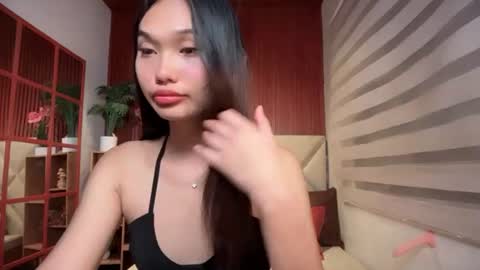 yoursluttyashxx online show from June 28, 5:08 pm