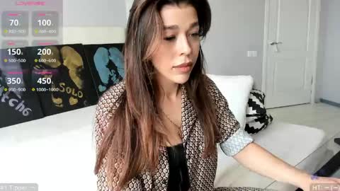 Snapshot of yoursoul_mila chatting on May 16, 9:50 am yoursoul_mila online show from May 16, 9:50 am