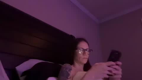 yourstrulylivy online show from December 11, 12:44 pm