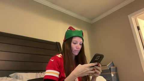 yourstrulylivy online show from December 25, 6:19 pm