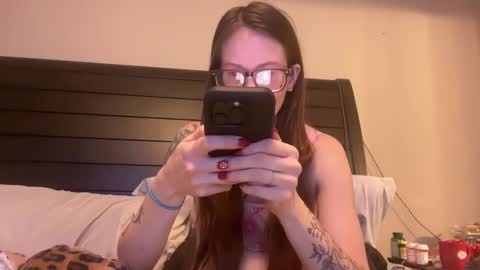yourstrulylivy online show from December 30, 12:52 pm