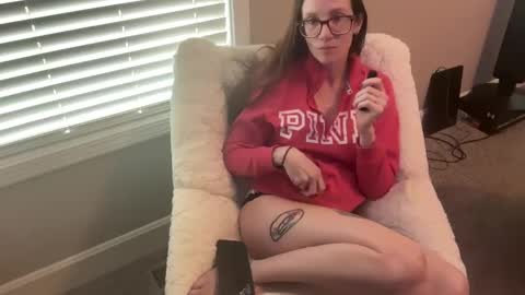 yourstrulylivy online show from January 3, 7:18 pm