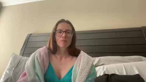 yourstrulylivy online show from January 10, 6:38 pm